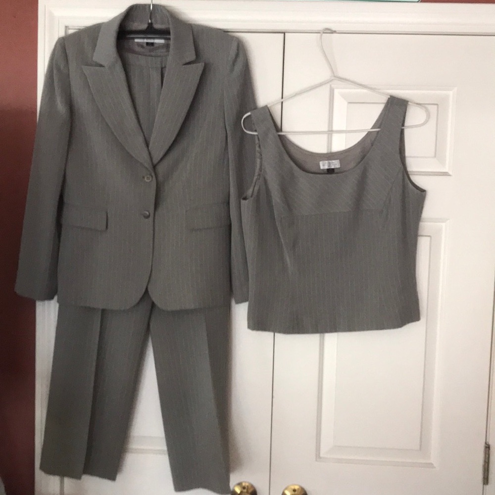 Tahiti Petite 3 Piece Pant Suit, 2 Button Closure